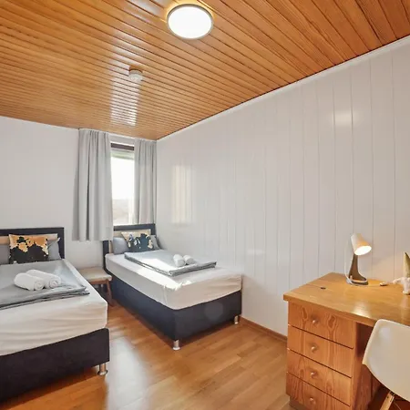 Sali Homes K39 Monte-carlo -spacious 6-bedroom With Terrace And Garden Views In Ideal For Groups Apartment Bayreuth